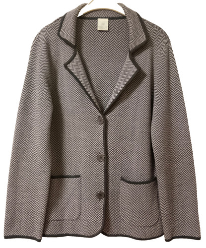 Neuwertige strickjacke - neuwertige,