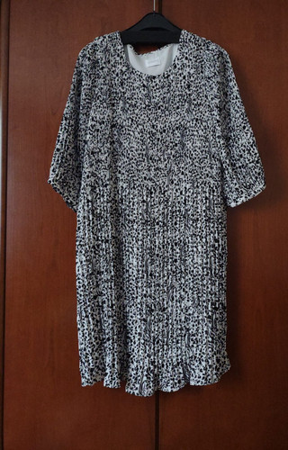 Damen kleid große - 42, plissee